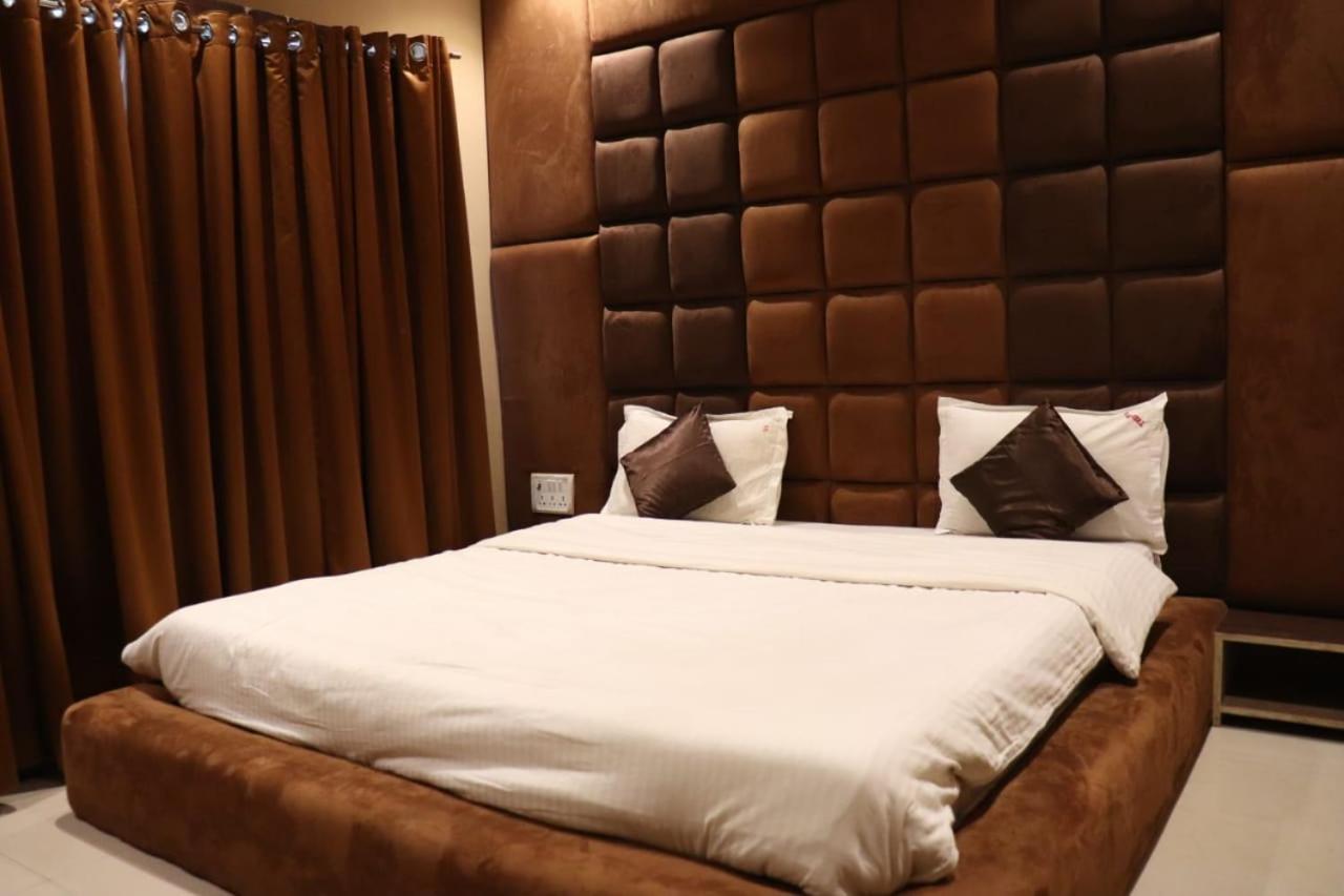 Trident villas&holidays Igatpuri Exteriör bild