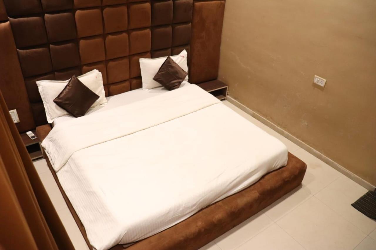 Trident villas&holidays Igatpuri Exteriör bild