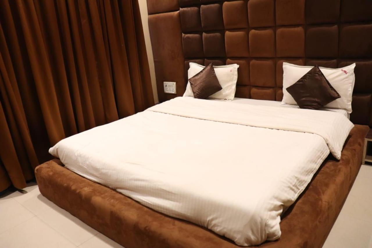 Trident villas&holidays Igatpuri Exteriör bild